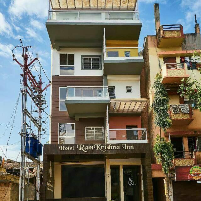 Hotel Ramkrishna Inn Kolhapur Buitenkant foto