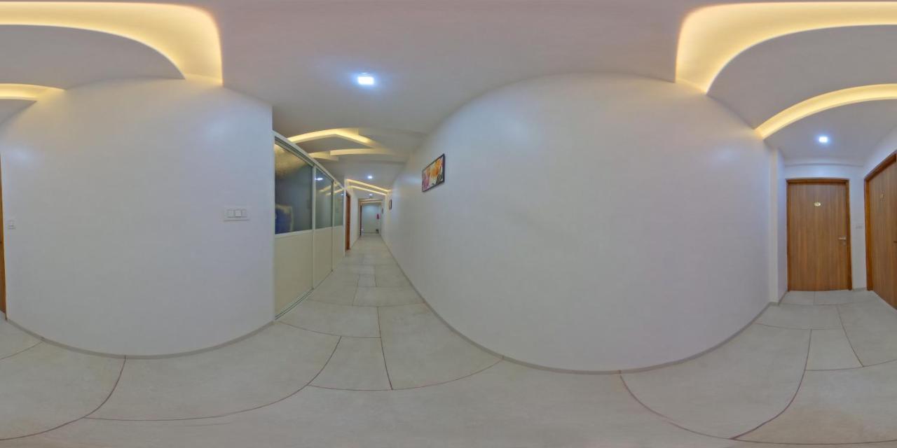 Hotel Ramkrishna Inn Kolhapur Buitenkant foto